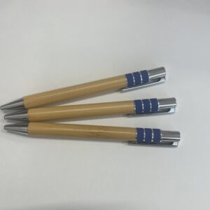 PENNA IN BAMBOO COLORE BLU PERSONALIZZATA