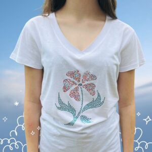 T-SHIRT CON STRASS FIORE COLORATO