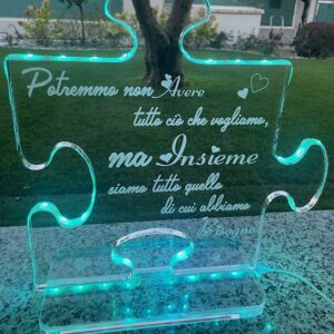 PUZZLE GRANDE IN PLEXIGLASS PERSONALIZZATO CON LED